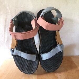 Teva Flatform Sandals Multi-color